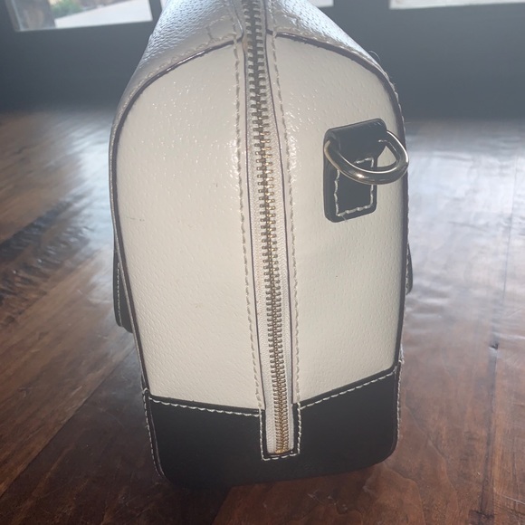 Kate Spade Purse - Picture 5 of 8